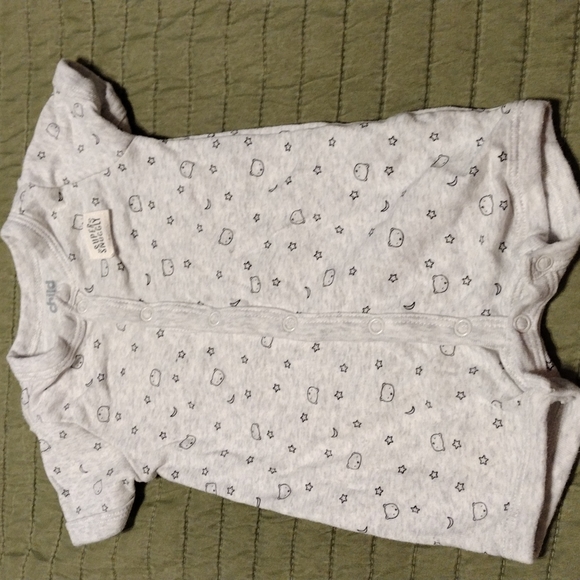 Carter's Short Sleeve Rompers - Picture 6 of 10